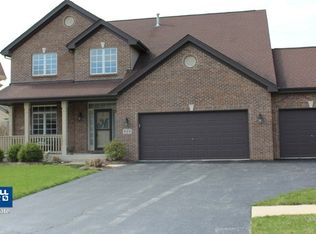 625 Castle Wynd Dr, Loves Park, IL 61111