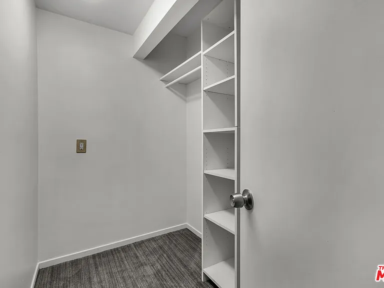 4076 Tropico Way — Photo 43