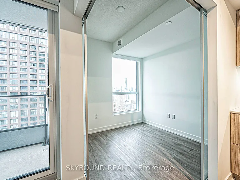 395 Bloor St E #2901 — Photo 17