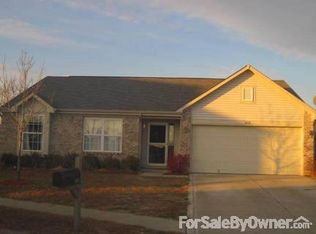 810 Ponderosa Pine Dr, Whiteland, IN 46184