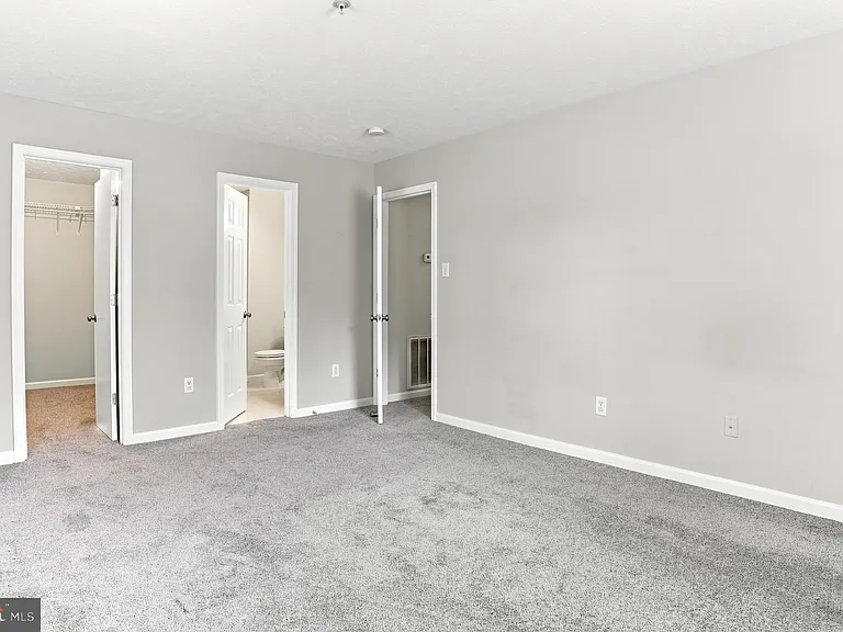 127 Brookland Ter #8 — Photo 37