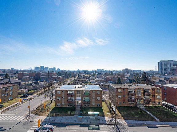 5th image of 800 Lawrence Ave W #510