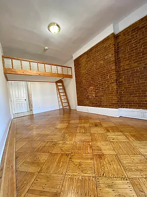 Rented by Oxford Property Group | media 34