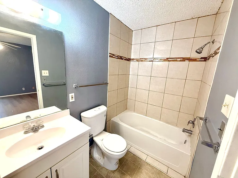 5310 Gawain Dr — Photo 18