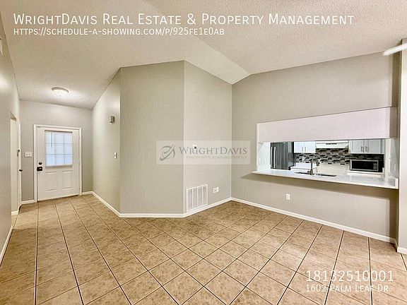 5th image of 1602 Palm Leaf Dr