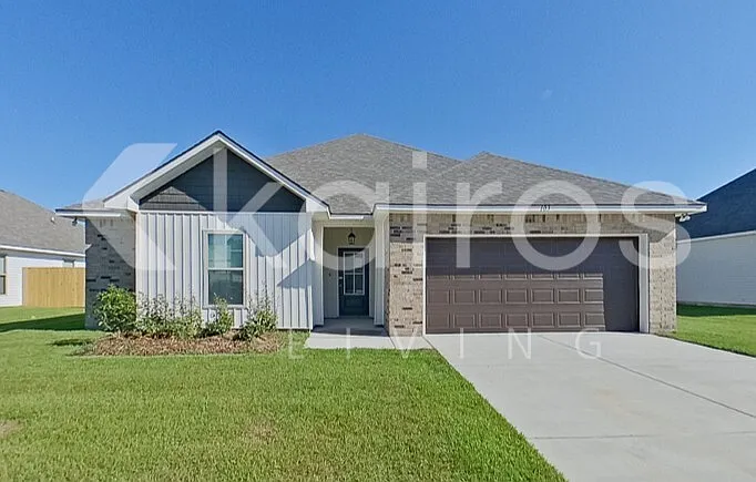 103 Hendrix Rd — Photo 1
