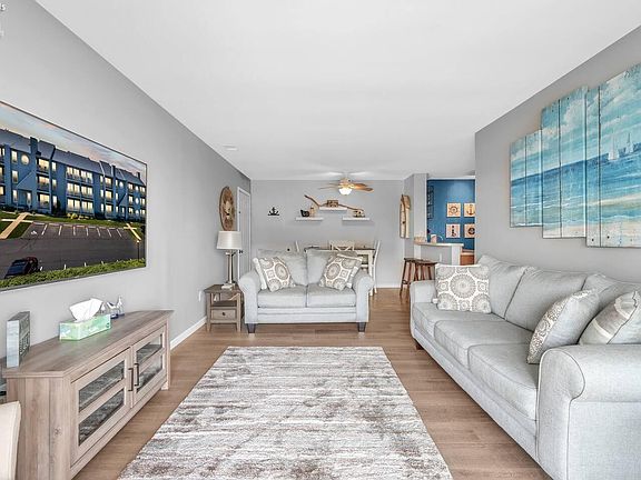 5th image of 128 Clinton Reef Dr #128