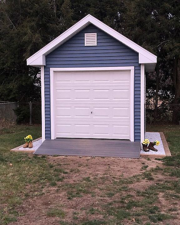 2nd image of 40 Hoye St