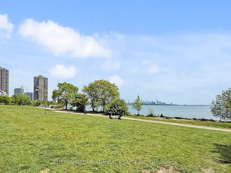 38 Annie Craig Dr #4807 — Photo 38