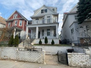 699 E 3rd St #1, Brooklyn, NY 11218