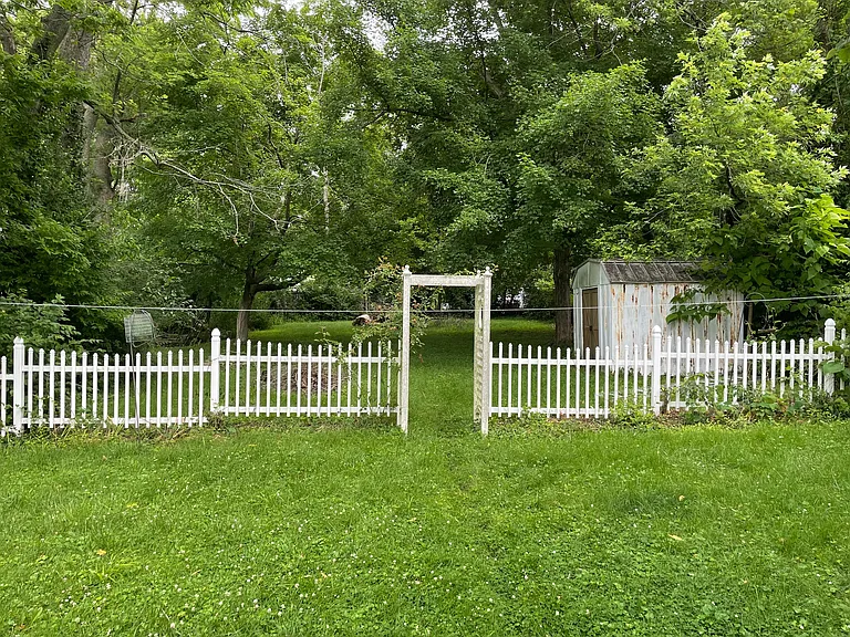 3044 W Tennyson Ave — Photo 18