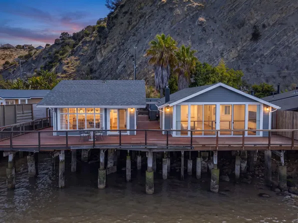 34 Sandy Beach Rd, Vallejo, CA 94590