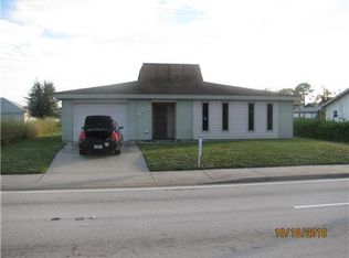 642 SE Port St, Pt Saint Lucie, FL 34953