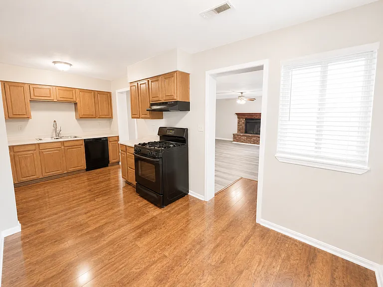 4111 Prince Ln — Photo 5