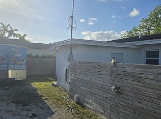 8999 SW 27th St, Miami, FL 33165