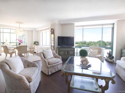 111 Cherry Valley Avenue #PH 6, Garden City, NY, 11530