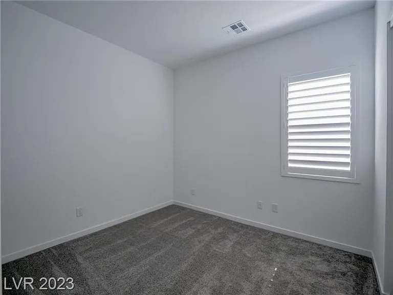 105 Brixton Ave — Photo 11