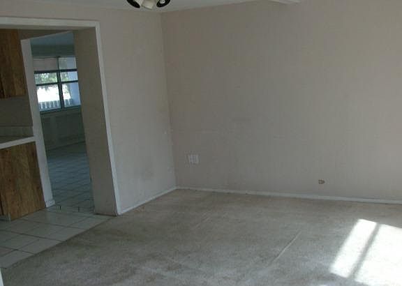 5th image of 2628 Browning St