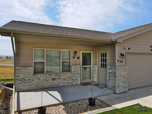 2nd image of 354 Red Rock Cir