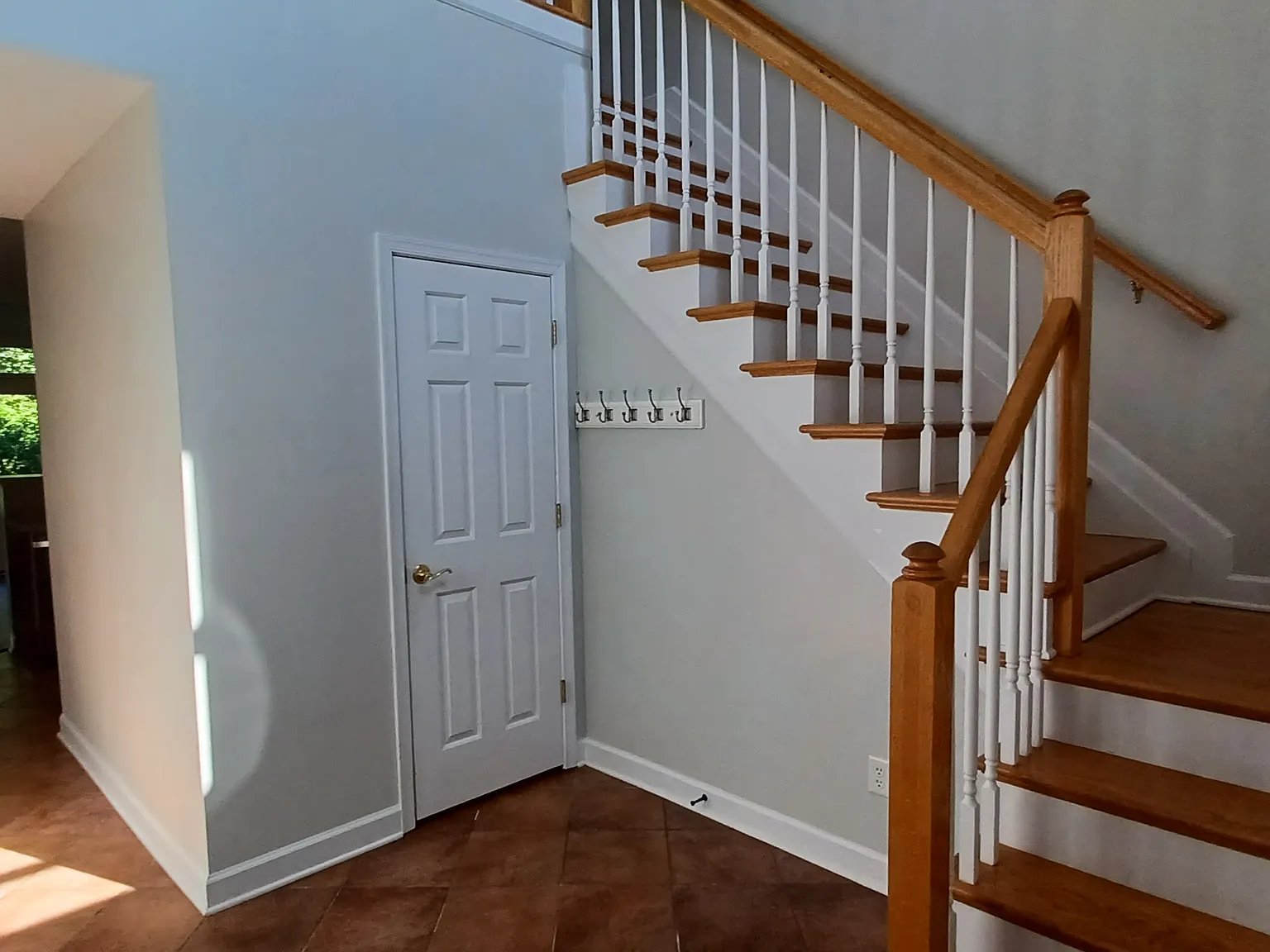 1270 Chatham Rdg — Photo 3