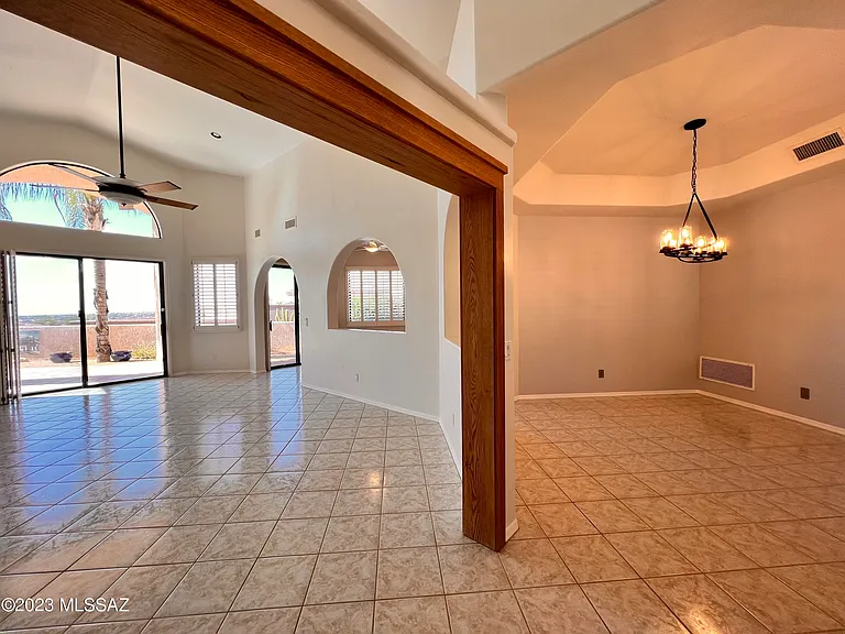 10123 N Alder Spring Dr — Photo 5