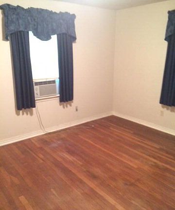 3rd image of 1104 Woodbine Dr
