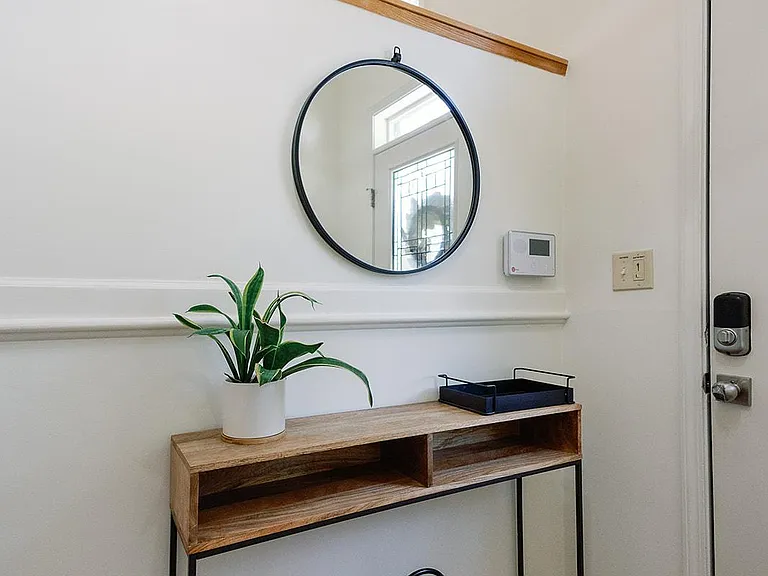 11 Wake Robin Way — Photo 2