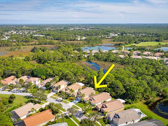 5th image of 3360 SE Fairway Oaks Trail SE
