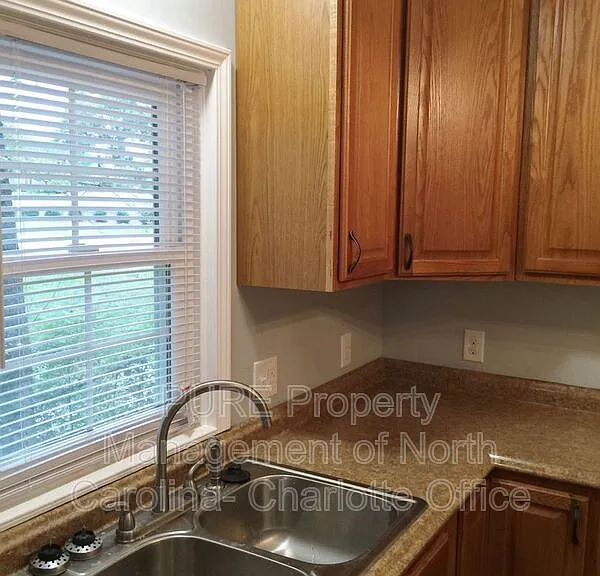 179 Booker Dr SW — Photo 3
