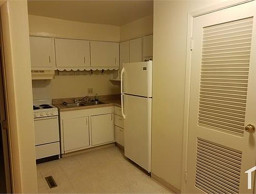 2nd image of 1115 Walters St #B