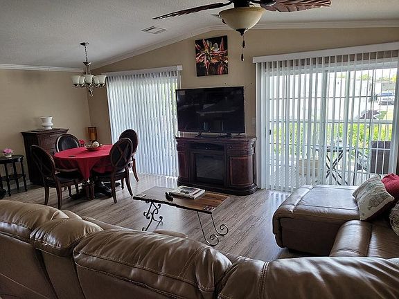 2nd image of 2830 Indianwood Dr