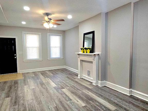 4th image of 200 N Rodney St