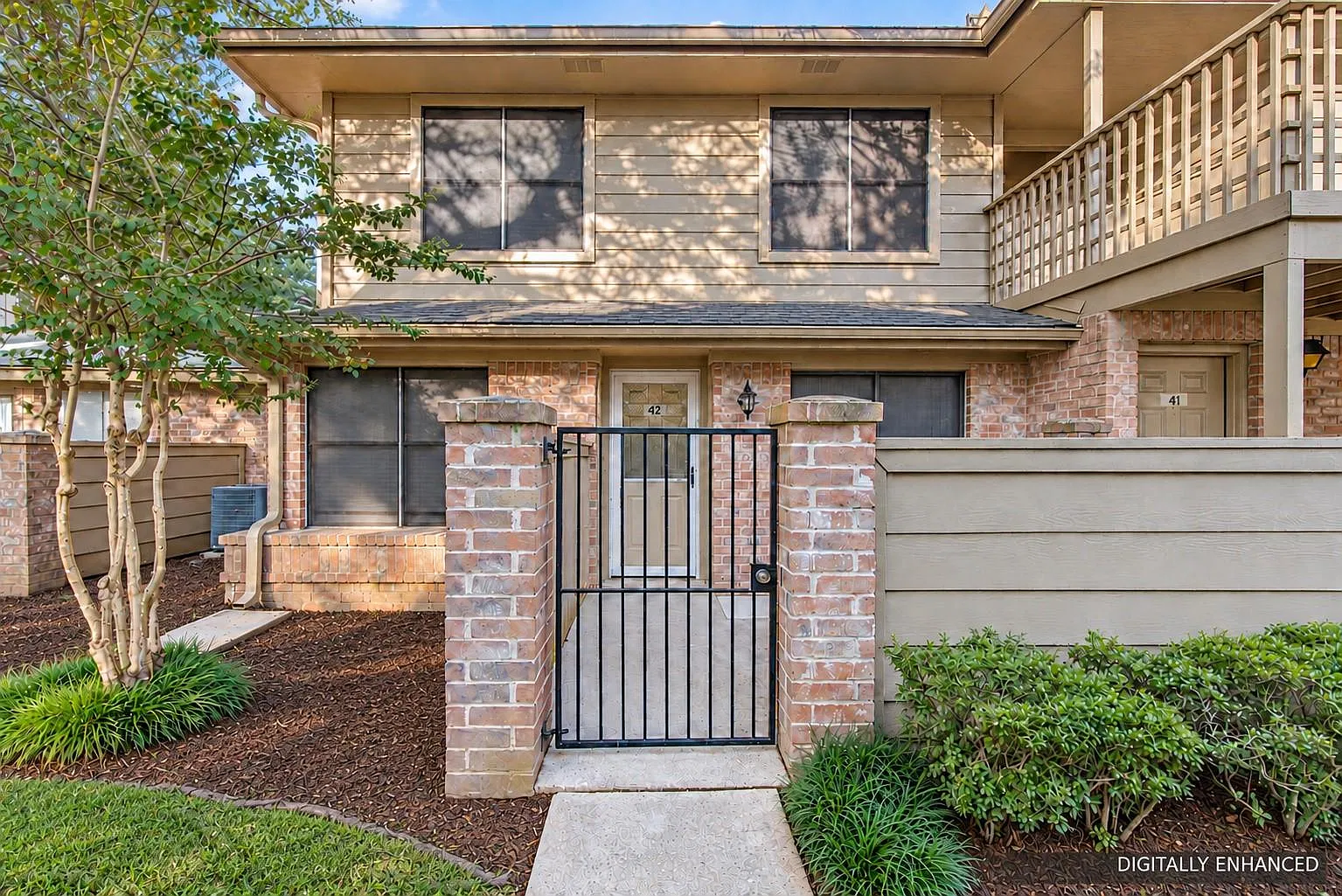2 bed, 1.5 bath, 1172 sqft, $1,790 — Photo 1