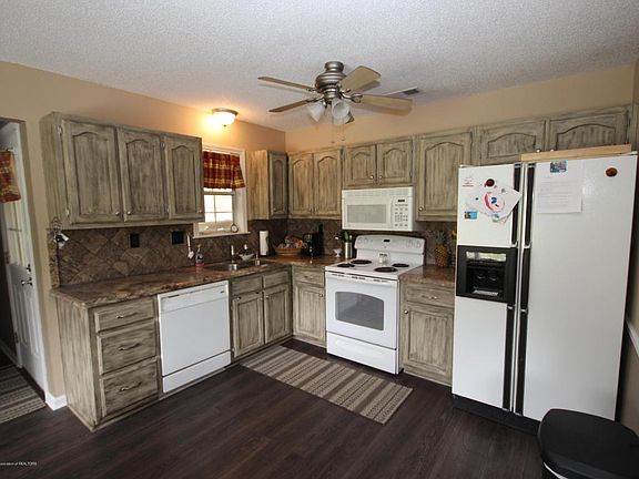 5th image of 6935 Black Thorn Dr