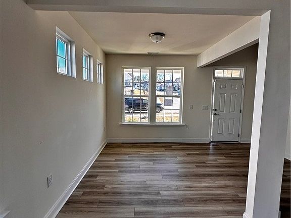 2nd image of 198 Creekhaven Dr