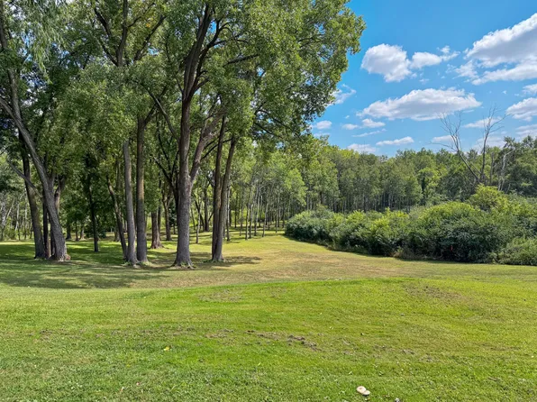 3032 Labore Rd, Little Canada, MN 55109