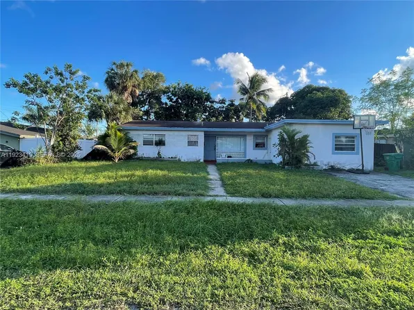 3880 NW 6th St, Lauderhill, FL 33311