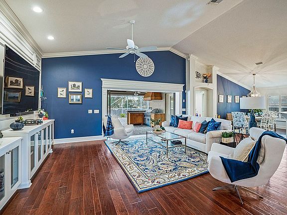 5th image of 1201 Oak Hammock Ln