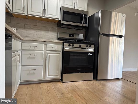 2nd image of 2630 Fort Farnsworth Rd #148
