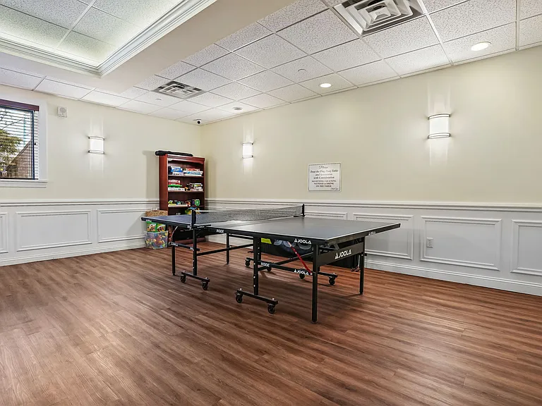 143 Hoyt St #1K — Photo 38