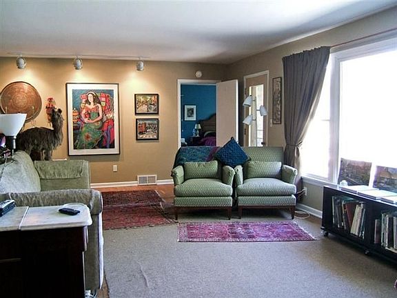 5th image of 2999 Overridge Dr