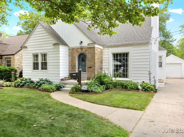 2013 Duiker Ave NE, Grand Rapids, MI 49505