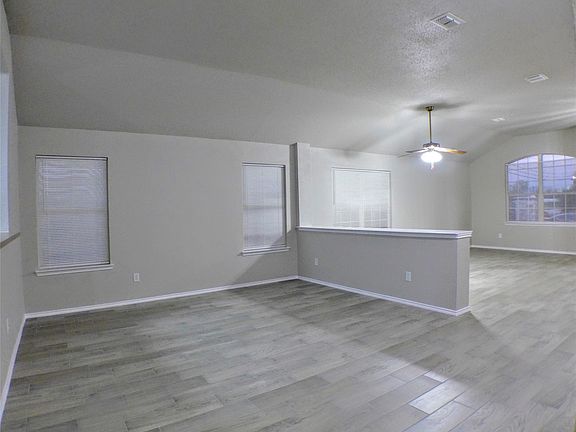 2nd image of 7300 Cresswell Dr