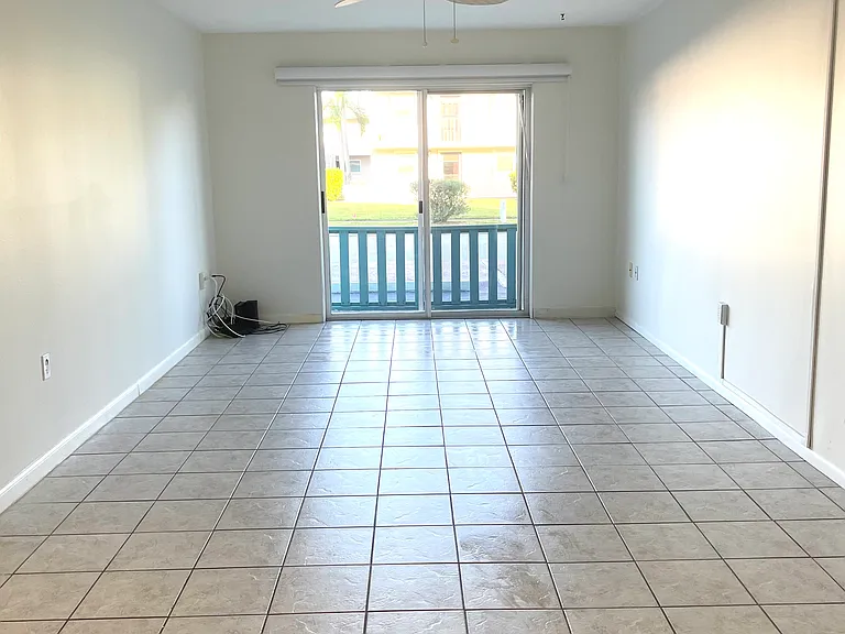 350 Fillmore Ave — Photo 6