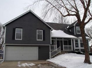 1030 N Church St, Olathe, KS 66061
