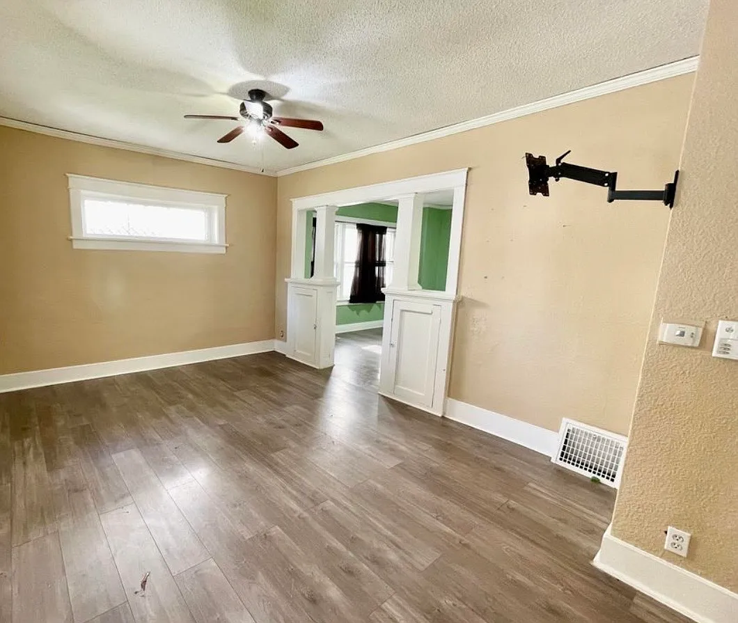 4 bed, 1.5 bath, 1344 sqft, $1,800 — Photo 3