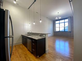 1430 W 21st St #114, Chicago, IL 60608