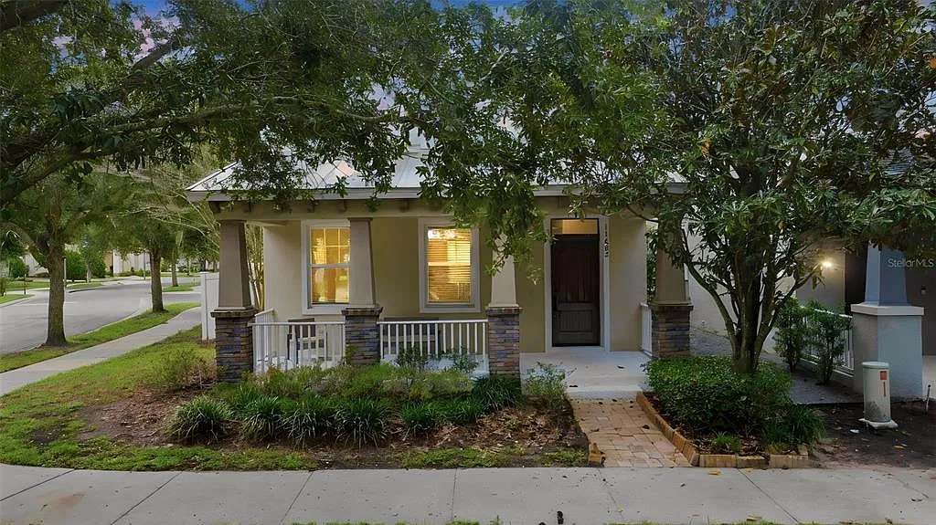 3 bed, 2.5 bath, 2139 sqft, $3,000 — Photo 1