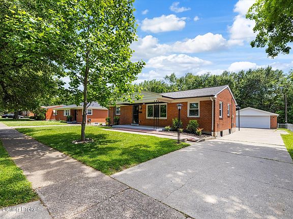 5th image of 4216 Lynnbrook Dr