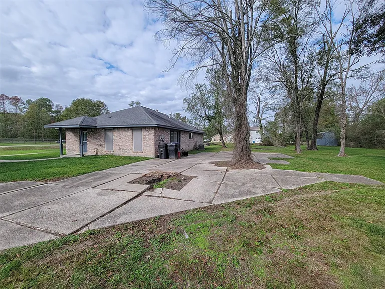 1211 Diablo Dr — Photo 16